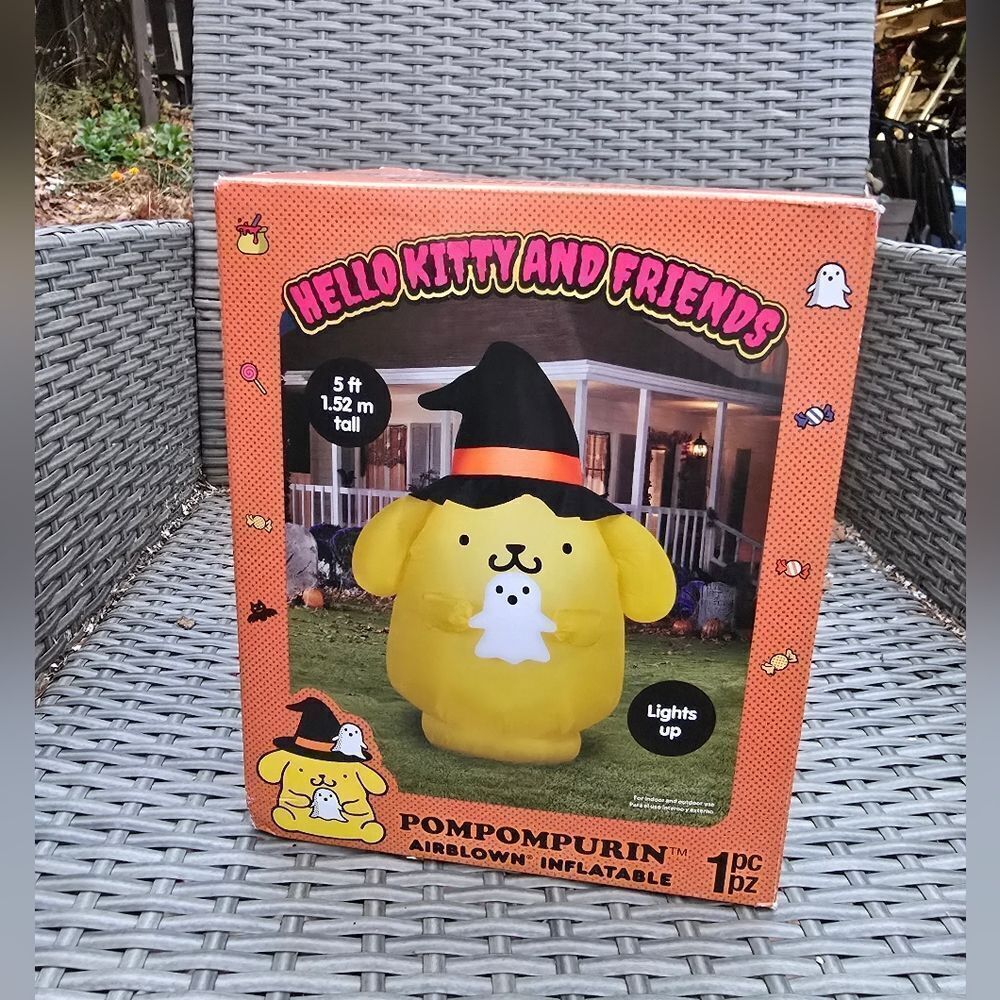 Nib Hello Kitty Pompompurin 5โFt Halloween Airblown Inflatable Lights Up Decor